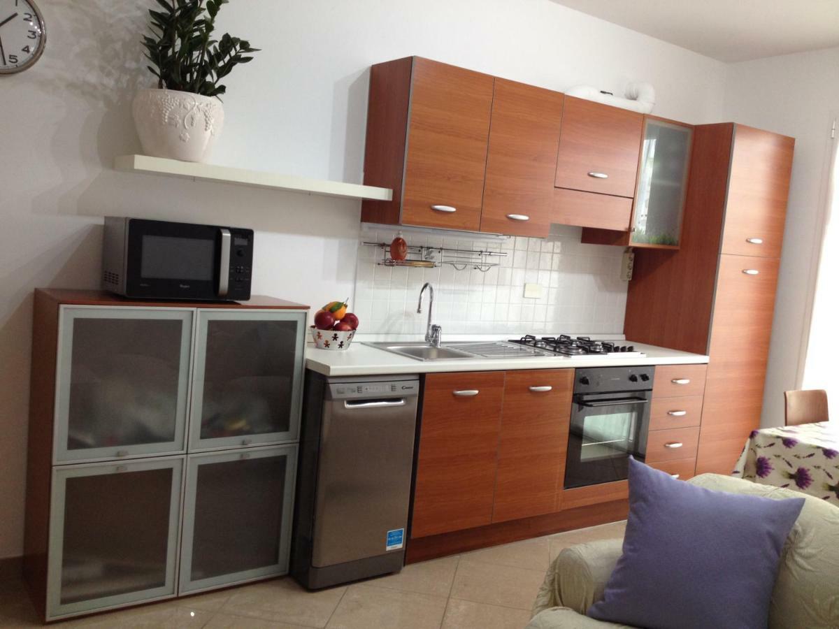 Aloe Beach Apartments, Ombrellone, Parcheggio E Uso Di Biciclette Gratis Rimini Eksteriør billede